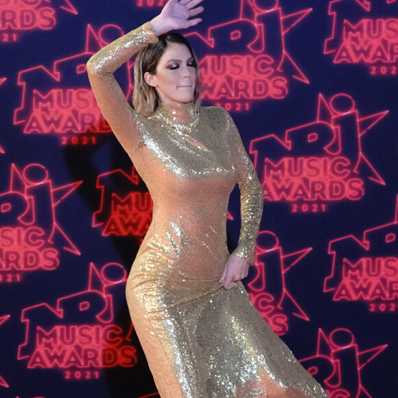 Iris Mittenaere lors de la 23ème édition des NRJ Music Awards 2021 au Palais des Festivals de Cannes, le 20 novembre 2021.