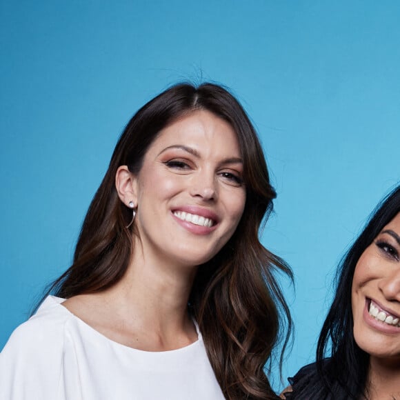 Anggun et Iris Mittenaere - Studio - Enregistrement de l'émission "Duos Mystères" à la Seine Musicale à Paris, diffusée le 20 août sur TF1 © Gaffiot-Moreau / Bestimage