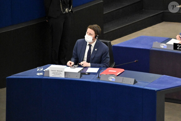 Clément Beaune lors d'une session plénière dans l'hémicycle du Parlement européen à Strasbourg. Le 20 janvier 2022