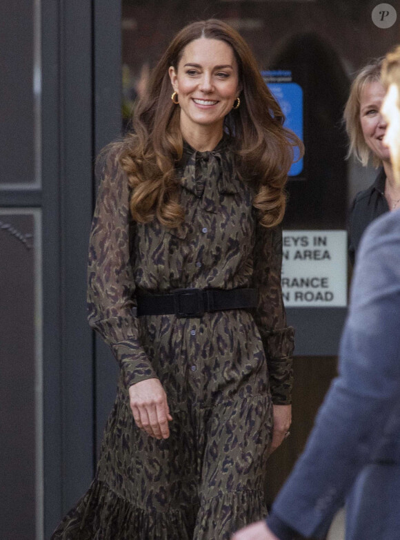 Kate Catherine Middleton, duchesse de Cambridge, arrive dans les locaux de "Shout", un service d'aide gratuit pour les personnes en détresse, à Londres. Le 26 janvier 2022