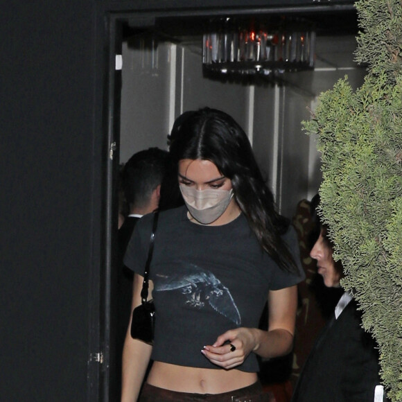 Kendall Jenner sort d'une soirée au club Nice Guy à West Hollywood où elle a certainement croisé son ex beau-frère Kanye.West le 8 février 2022