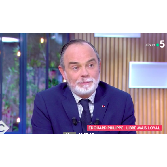 Edouard Philippe lors de l'émission C à vous sur France 5 du 8 février 2022