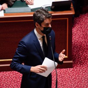 Gabriel Attal (secrétaire d'Etat auprès du Premier ministre - porte parole du gouvernement) - Questions d'actualité au Gouvernement. Paris