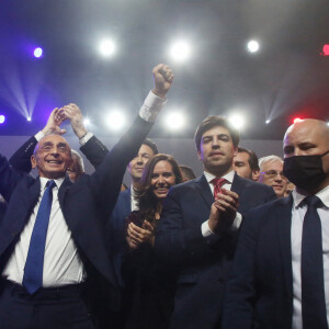Eric Zemmour,Guillaume Peltier et Sarah Knafo - Le candidat à la présidence du parti d'extrême droite français "Reconquête!", Eric Zemmour lors de son rassemblement électoral au Grand Palais à Lille, France, le 5 février 2022.