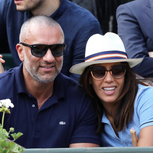 Amel Bent et son mari Patrick Antonelli dans les tribunes des internationaux de tennis de Roland Garros à Paris. © Dominique Jacovides - Cyril Moreau/Bestimage 