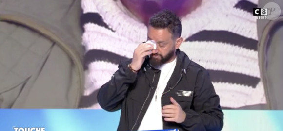 Cyril Hanouna très ému en annonçant la mort d'Ali, le retraité qui avait été traîné et filmé par un automobiliste - "Touche pas à mon poste", C8