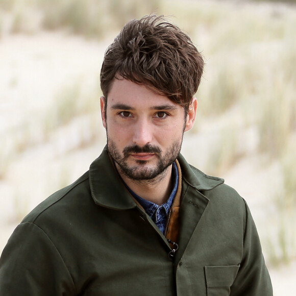 Exclusif - Le chanteur Jérémy Frérot - Avec l'aide de Surfrider il a lancé cette collecte sur une de ses plages préférées depuis son enfance ici, entre Arcachon et les Landes © Patrick Bernard/ Bestimage 