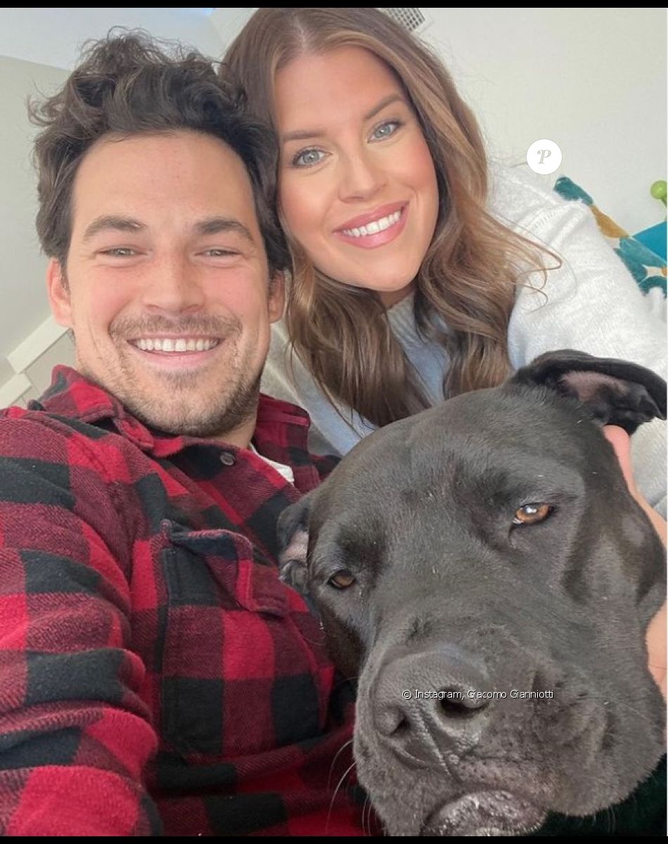 Giacomo Gianniotti et son épouse Nichole. Instagram. Le 25 décembre 2020.