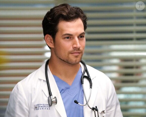 Giacomo Gianniotti dans la série Grey's Anatomy.