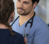 Giacomo Gianniotti dans la série Grey's Anatomy.