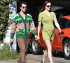 Joe Jonas et sa femme Sophie Turner, enceinte, se promènent à Los Angeles