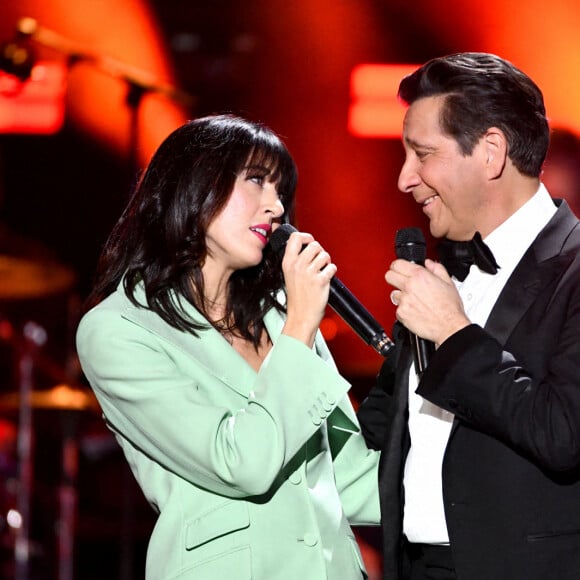 Nolwenn Leroy et Laurent Gerra - Enregistrement de l'émission "Un soir à Monaco avec Laurent Gerra" sur la scène de la salle des Etoiles du Monte-Carlo Sporting à Monaco, diffusée le 18 décembre 2021 à 21h05. © Bruno Bebert / Bestimage 