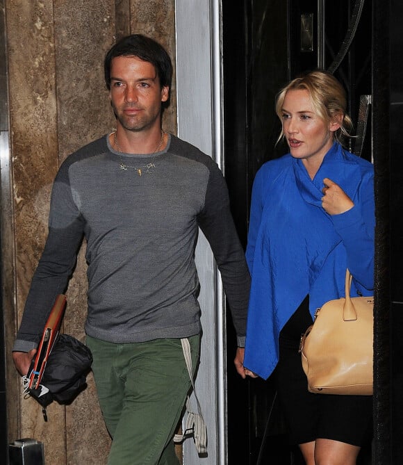 Kate Winslet enceinte et son mari Ned Rocknroll quittent leur hotel a Londres le 17 septembre 2013. 
