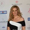 Lara Fabian : Coincée chez elle, la chanteuse s'explique...