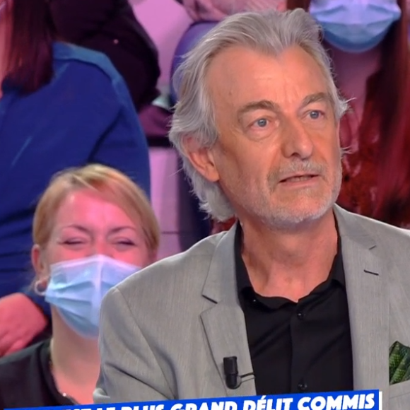 Gilles Verdez raconte les épisodes de violence auxquels il a été mêlé par le passé, choquant tout le plateau de Touche pas à mon poste