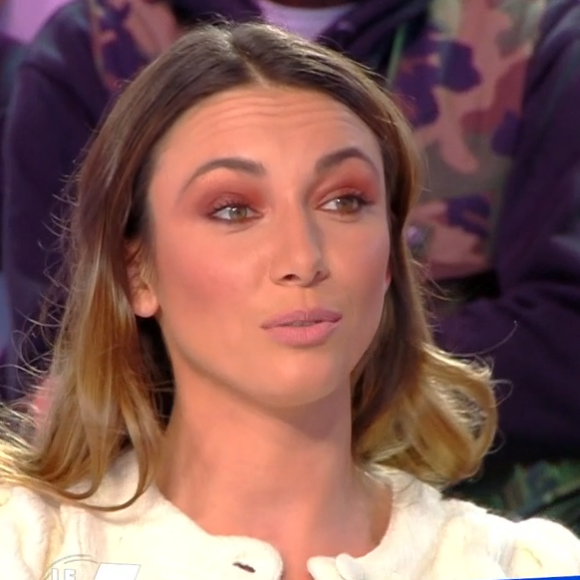 Delphine Wespiser revient sur son départ imprévu en vacances avec Cyril Hanouna