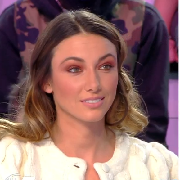 Delphine Wespiser revient sur son départ imprévu en vacances avec Cyril Hanouna