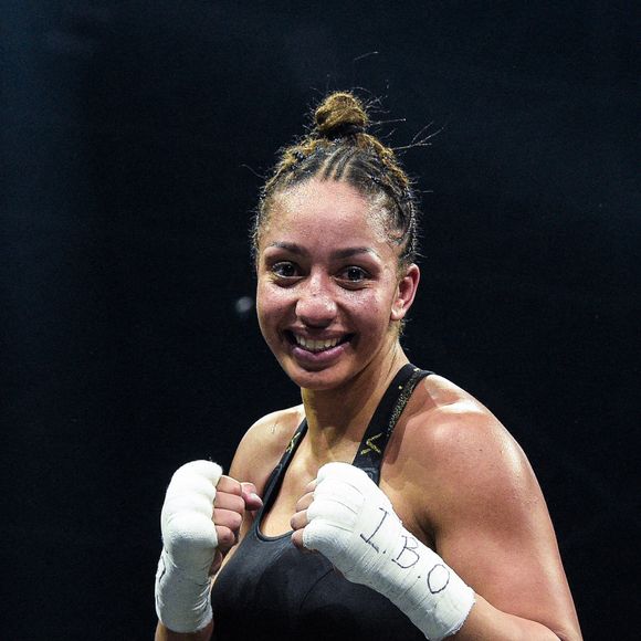 Estelle Yoka-Mossely s'est montrée meilleure technicienne et bat l'Allemande Verena Kaiser aux points lors des championne IBO des légers à la H Arena de Nantes, France, le 5 mars 2021. © Federico Pestellini/Panoramic/Bestimage