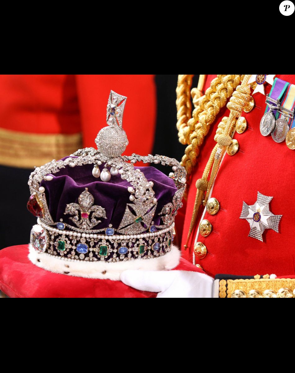 Mort D Elizabeth II Retour En Images Sur Ses Plus Belles Tiares Et Mort D Elizabeth II Retour En Images Sur Ses Plus Belles Tiares Et