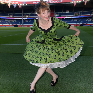 Exclusif - Julie Depardieu - Dîner de gala au profit de la Fondation PSG au Parc des Princes à Paris le 16 mai 2017 © Rachid Bellak/Bestimage 