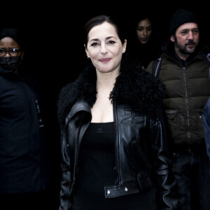 Amira Casar a assisté au défilé Courrèges, collection automne-hiver 2022/2023, au Garage Amelot. Paris, le 2 mars 2022 © JB Autissier / Panoramic / Bestimage