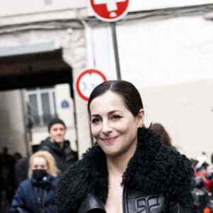 Amira Casar a assisté au défilé Courrèges, collection automne-hiver 2022/2023, au Garage Amelot. Paris, le 2 mars 2022 © JB Autissier / Panoramic / Bestimage