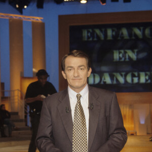 En France, à Paris, sur le plateau de l'émission "Unis pour vaincre : l'enfance en danger", Jean-Pierre PERNAUT. Le 13 mars 1996 © Bruno Schneider via Bestimage