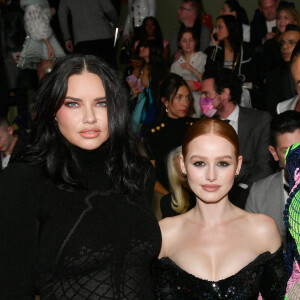 Adriana Lima, enceinte, Madelaine Petsch et Ella Balinska assistent au défilé de mode Balmain (collection automne-hiver 2022/2023) à Paris. Le 2 mars 2022 © Veeren-Christophe Clovis / Bestimage