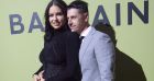 Adriana Lima, enceinte, a assisté au défilé Balmain lors de la Fashion Week de Paris.