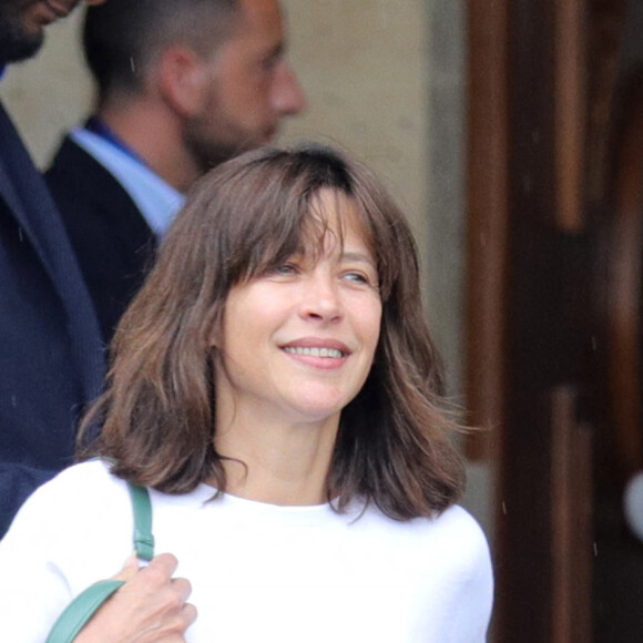 Sophie Marceau à la sortie de l'hôtel Crillon à Paris le 11 juin 2018