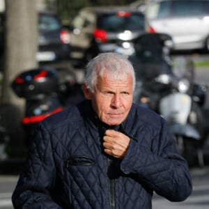 Patrick Poivre d'Arvor (PPDA) - Arrivées aux obsèques de Etienne Mougeotte en l'église Saint-François-Xavier à Paris. Le 13 octobre 2021 © Jacovides-Clovis / Bestimage