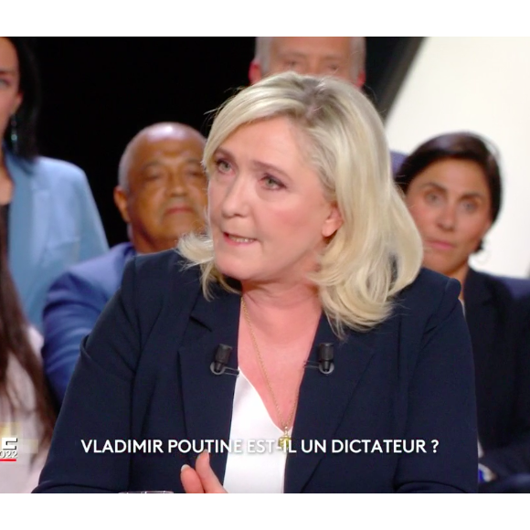 Marine Le Pen - Capture d'écran de l'émission Elysée 2022 sur France 2 du 3 mars 2022