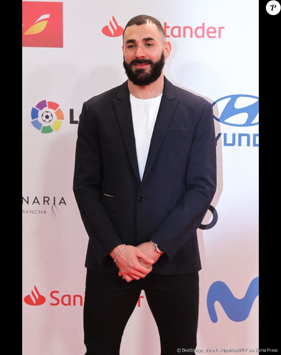 Karim Benzema au photocall de la soirée des "AS Sports Awards 2021" à Madrid, le 14 décembre 2021. © Irina R. Hipolito/AFP7 via Zuma Press/Bestimage