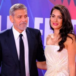George Clooney et Amal à la première du film "The tender bar" lors du 65e festival du film de Londres (BFI).