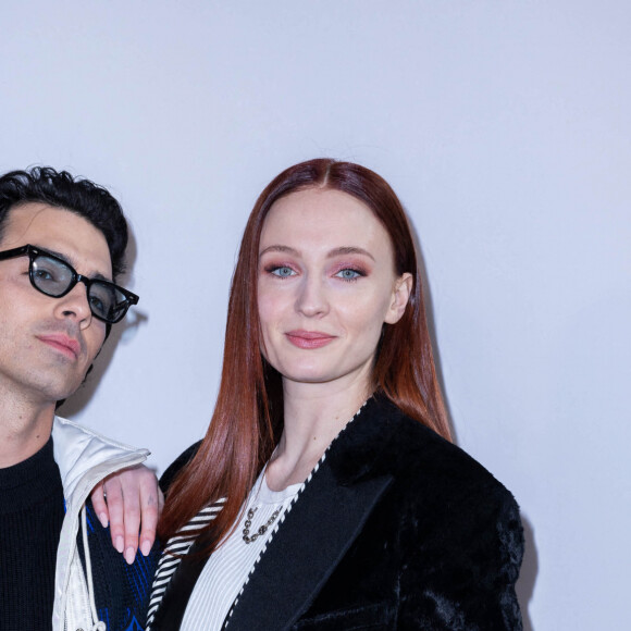 Joe Jonas et Sophie Turner, enceinte, assistent au défilé de mode Louis Vuitton, collection prêt-à-porter automne-hiver 2022/2023, au Musée d'Orsay. Paris, le 7 mars 2022 © Borde-Rindoff / Bestimage