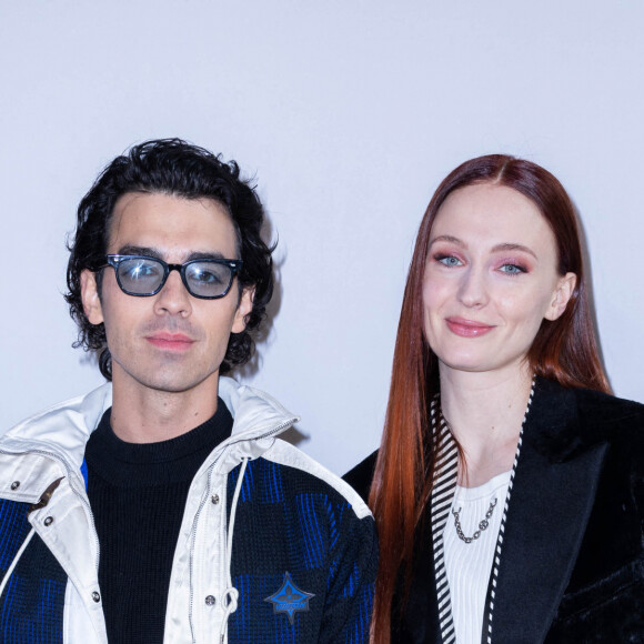 Joe Jonas et Sophie Turner, enceinte, assistent au défilé de mode Louis Vuitton, collection prêt-à-porter automne-hiver 2022/2023, au Musée d'Orsay. Paris, le 7 mars 2022 © Borde-Rindoff / Bestimage