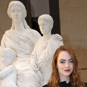 Emma Stone assiste au défilé de mode Louis Vuitton, collection prêt-à-porter automne-hiver 2022/2023, au Musée d'Orsay. Paris, le 7 mars 2022 © Borde-Rindoff / Bestimage