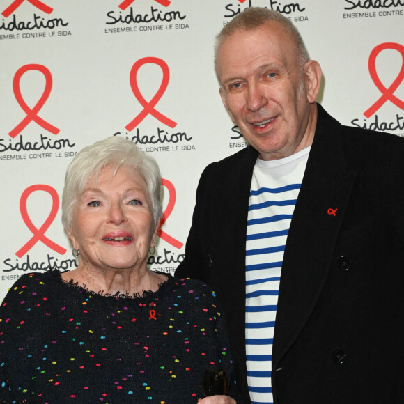 Line Renaud et Jean-Paul Gaultier - Soirée de lancement du Sidaction 2022 à la salle Wagram à Paris. © Coadic Guirec/Bestimage