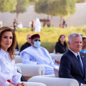 Le roi Abdallah de Jordanie et la reine Rania assistent à la remise de prix Human Fraternity à Abou Dabi le 26 février 2022.