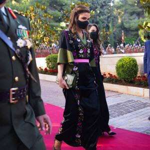 La reine Rania de Jordanie - 75e anniversaire de l'indépendance du royaume hachémite et du centenaire de sa création à Amman. Le 25 mai 2021