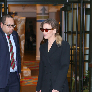 Renee Zellweger, en promotion pour la série The thing about Pam, arrive à l'émission Tonight Show à New York le 7 mars 2022. 