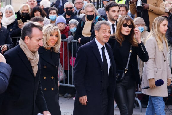 José Pietroboni, Brigitte Macron, Carla Bruni, Nicolas Sarkozy - Obsèques de Jean-Pierre Pernaut en la Basilique Sainte-Clotilde à Paris le 9 mars 2022.