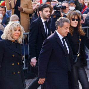 José Pietroboni, Brigitte Macron, Carla Bruni, Nicolas Sarkozy - Obsèques de Jean-Pierre Pernaut en la Basilique Sainte-Clotilde à Paris
