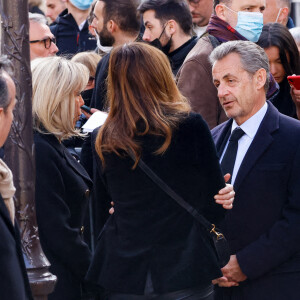 Brigitte Macron, Carla Bruni, Nicolas Sarkozy - Obsèques de Jean-Pierre Pernaut en la Basilique Sainte-Clotilde à Paris le 9 mars 2022.