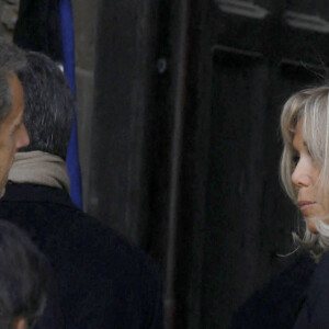 Nicolas Sarkozy et Brigitte Macron - Obsèques de Jean-Pierre Pernaut en la Basilique Sainte-Clotilde à Paris le 9 mars 2022. © Denis Guignebourg/ Bestimage