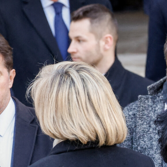 Carla Bruni, Valérie Pécresse, Rachida Dati, Brigitte Macron, Bernard Montiel - Sorties des obsèques de Jean-Pierre Pernaut en la Basilique Sainte-Clotilde à Paris le 9 mars 2022. © Cyril Moreau/Bestimage