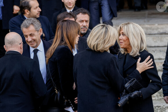 Nicolas Sarkozy, Carla Bruni, Valérie Pécresse, Brigitte Macron, Bernard Montiel - Sorties des obsèques de Jean-Pierre Pernaut en la Basilique Sainte-Clotilde à Paris le 9 mars 2022. © Cyril Moreau/Bestimage