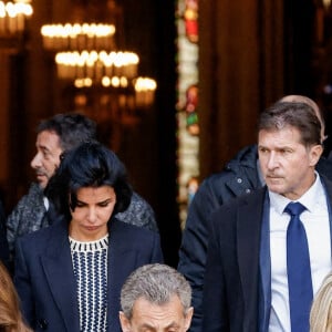 Carla Bruni, Nicolas Sarkozy, Brigitte Macron, Valérie Pécresse, Eric Ciotti, Rachida Dati, José Pietroboni - Sorties des obsèques de Jean-Pierre Pernaut en la Basilique Sainte-Clotilde à Paris le 9 mars 2022. © Cyril Moreau/Bestimage