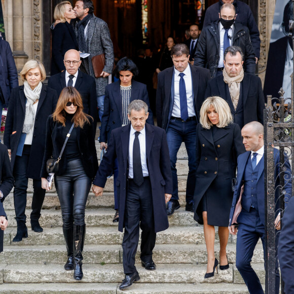 Carla Bruni, Nicolas Sarkozy, Brigitte Macron, Valérie Pécresse, Eric Ciotti, Rachida Dati, José Pietroboni, Cécile de Ménibus, Bernard Montiel - Sorties des obsèques de Jean-Pierre Pernaut en la Basilique Sainte-Clotilde à Paris le 9 mars 2022. © Cyril Moreau/Bestimage