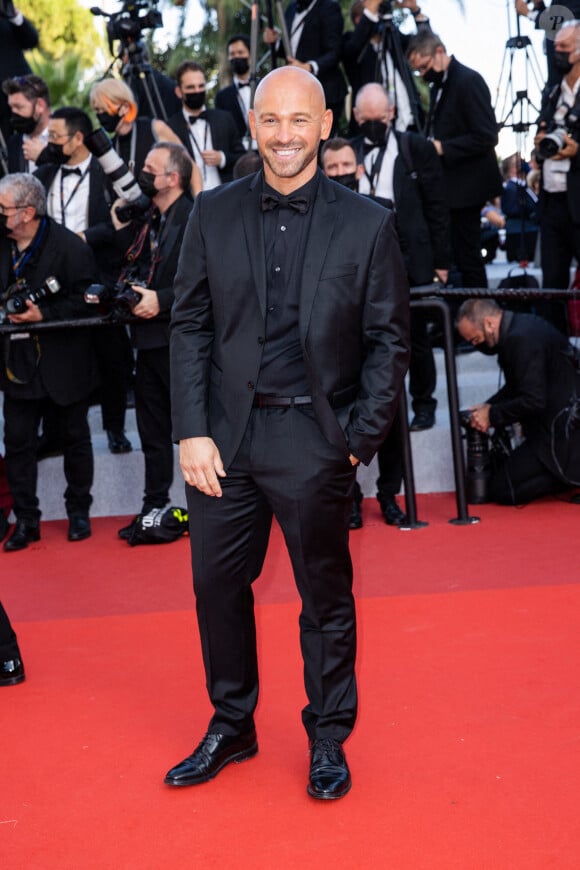 Franck Gastambide - Montée des marches du film " OSS 117 : Alerte rouge en Afrique Noire " lors du 74ème Festival International du Film de Cannes. Le 17 juillet 2021 © Borde-Jacovides-Moreau / Bestimage 